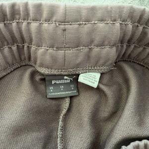 PUMA women’s joggers in mauve, size small